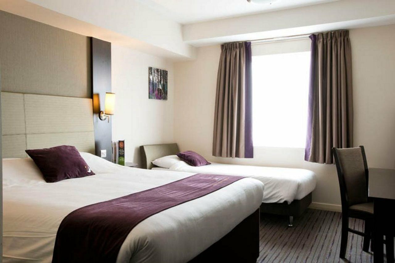 Premier Inn Southwark Borough High St London Kültér fotó